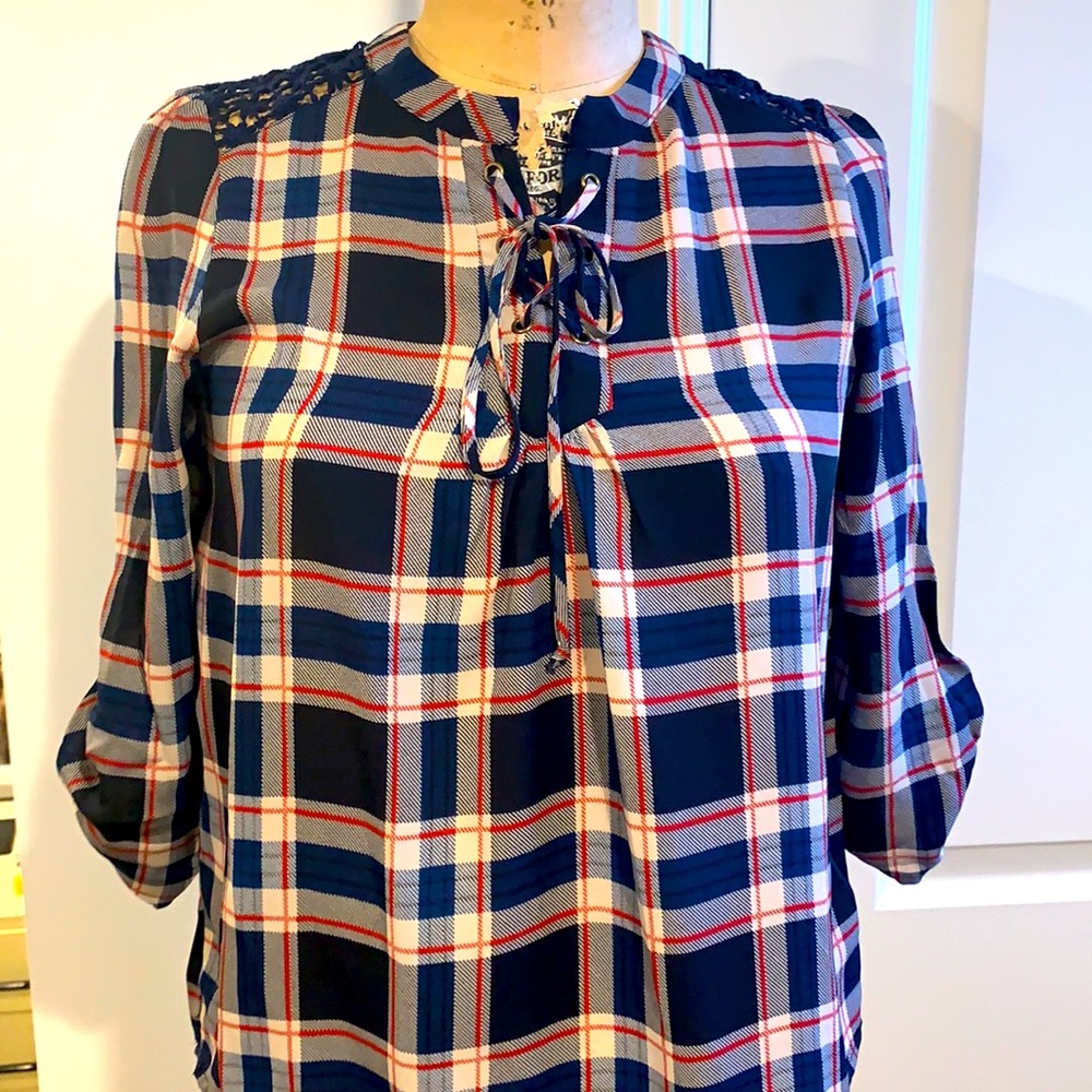 Monteau Tie-Up Plaid Blouse
